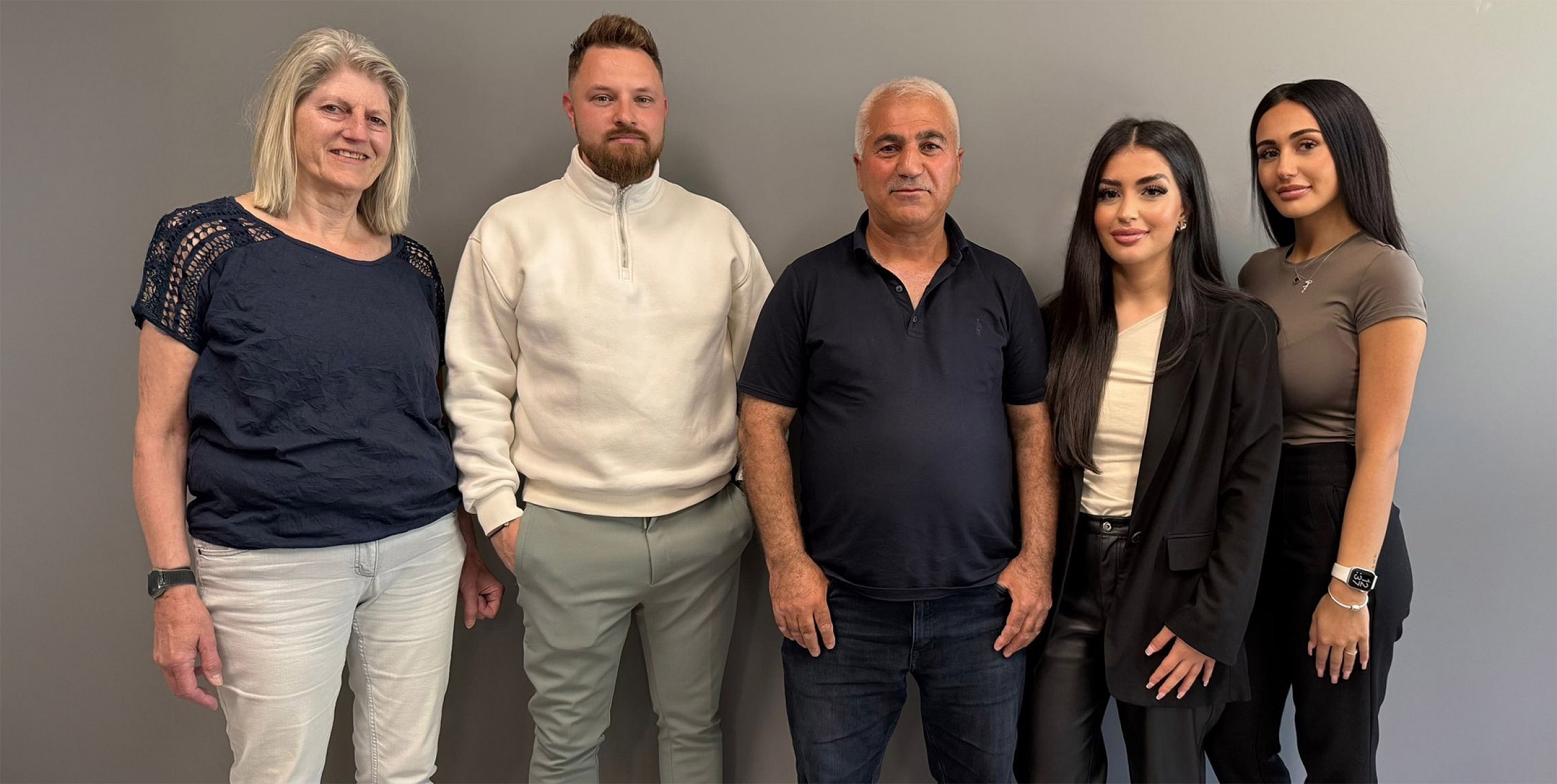 Innendienst Team der Firma Halil Erdem Garten- und Landschaftsbau